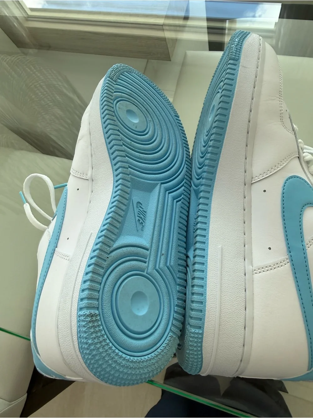 Nike clean low